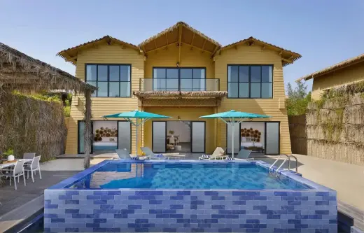 Anantara World Islands Dubai Resort, Дубай
